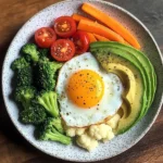 Sunny-Side Egg with Avocado, Tomatoes & Steamed Veggies